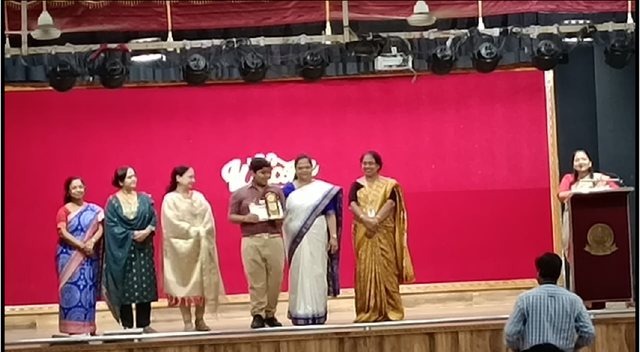 Felicitation by Mrs. Ipsita Das, Principal DAV P.S. Unit-VIII